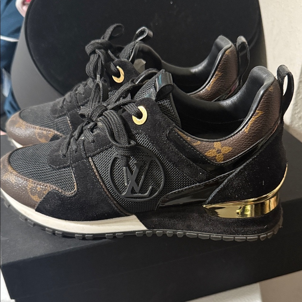 Louis Vuitton Black and Gold Women's Sneakers